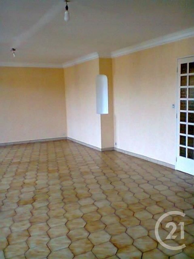 Afficher la photo en grand Appartement F4 à vendre - 4 pièces - 113.15 m2 - CARCASSONNE - 11 - LANGUEDOC-ROUSSILLON - Century 21 Immo Conseil 11