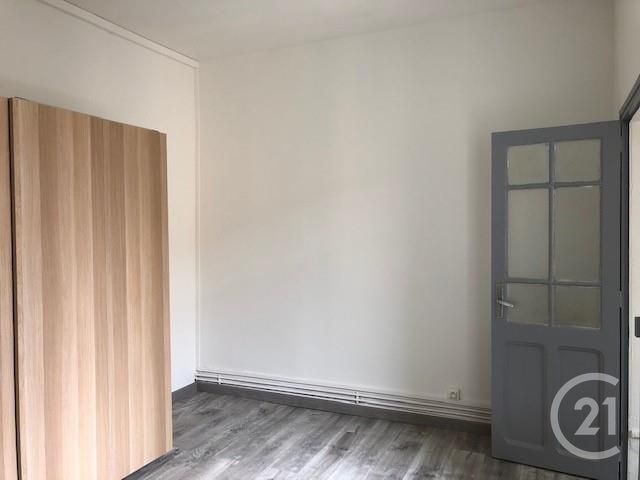 Appartement F2 à louer - 2 pièces - 46.0 m2 - CARCASSONNE - 11 - LANGUEDOC-ROUSSILLON - Century 21 Immo Conseil 11 Appartement F2 à louer - 2 pièces - 46.0 m2 - CARCASSONNE - 11 - LANGUEDOC-ROUSSILLON - Century 21 Immo Conseil 11