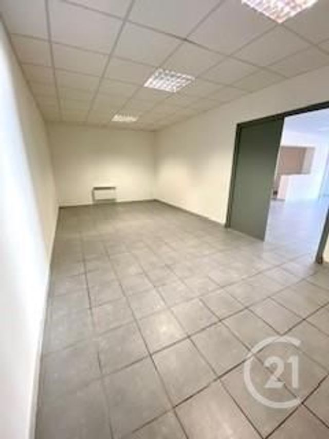 Appartement Local à vendre - 3 pièces - 82.0 m2 - CARCASSONNE - 11 - LANGUEDOC-ROUSSILLON - Century 21 Immo Conseil 11