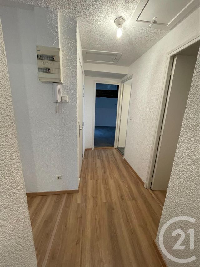 Afficher la photo en grand Appartement F3 à louer - 3 pièces - 52.16 m2 - CARCASSONNE - 11 - LANGUEDOC-ROUSSILLON - Century 21 Immo Conseil 11