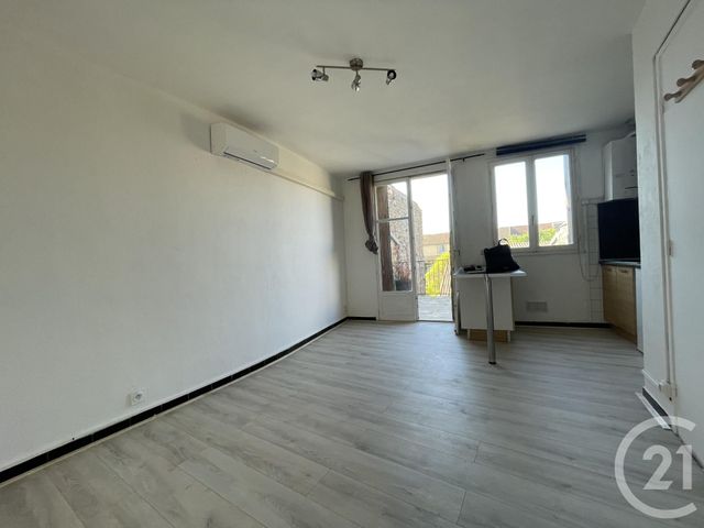 Appartement F1 à louer - 1 pièce - 25.0 m2 - CARCASSONNE - 11 - LANGUEDOC-ROUSSILLON - Century 21 Immo Conseil 11