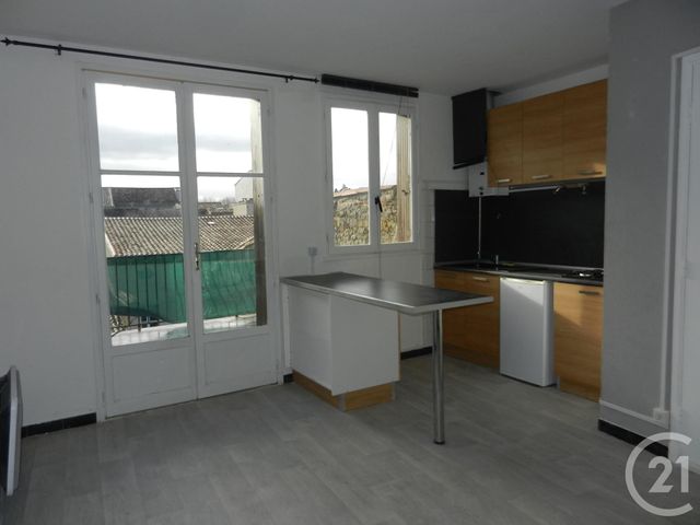 Appartement F1 à louer - 1 pièce - 25.0 m2 - CARCASSONNE - 11 - LANGUEDOC-ROUSSILLON - Century 21 Immo Conseil 11