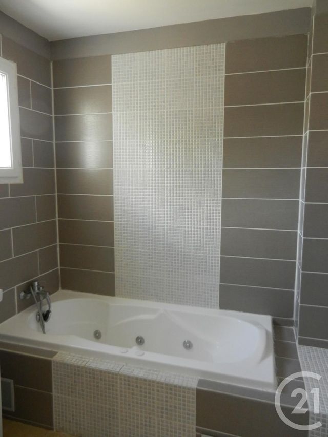 maison à louer - 4 pièces - 78.7 m2 - MOUSSOULENS - 11 - LANGUEDOC-ROUSSILLON - Century 21 Immo Conseil 11