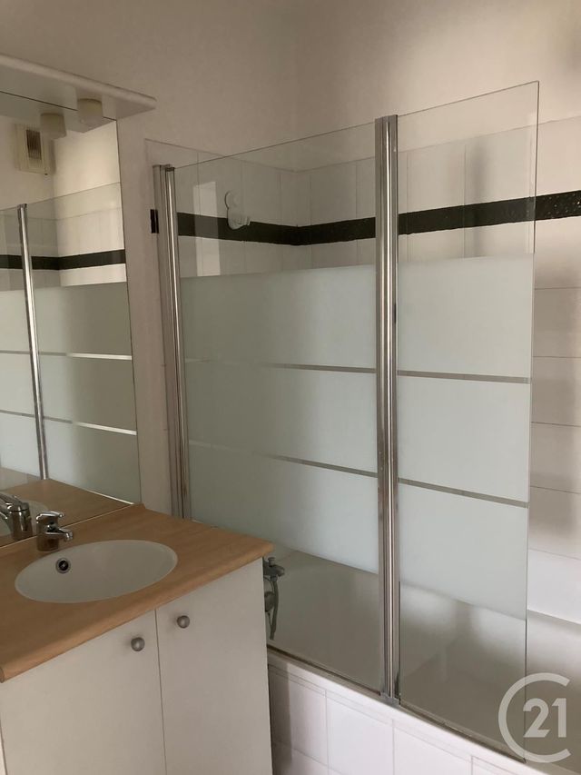 Appartement F3 à louer - 3 pièces - 49.7 m2 - CARCASSONNE - 11 - LANGUEDOC-ROUSSILLON - Century 21 Immo Conseil 11
