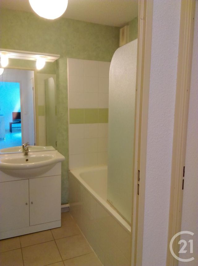 Appartement F2 à louer - 2 pièces - 43.0 m2 - CARCASSONNE - 11 - LANGUEDOC-ROUSSILLON - Century 21 Immo Conseil 11