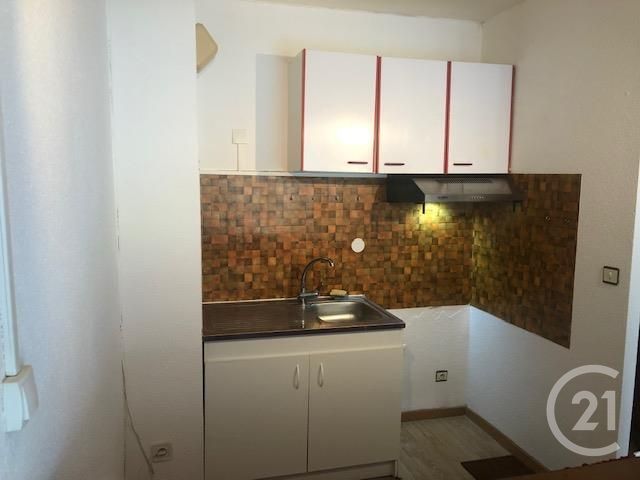 Appartement F2 à louer - 2 pièces - 46.0 m2 - CARCASSONNE - 11 - LANGUEDOC-ROUSSILLON - Century 21 Immo Conseil 11