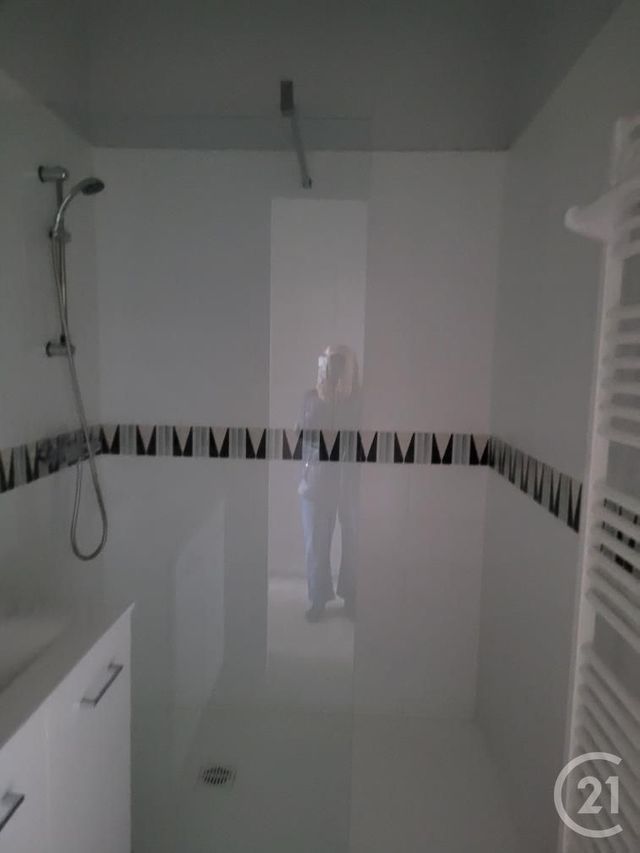 Appartement F3 à louer - 3 pièces - 56.78 m2 - CARCASSONNE - 11 - LANGUEDOC-ROUSSILLON - Century 21 Immo Conseil 11