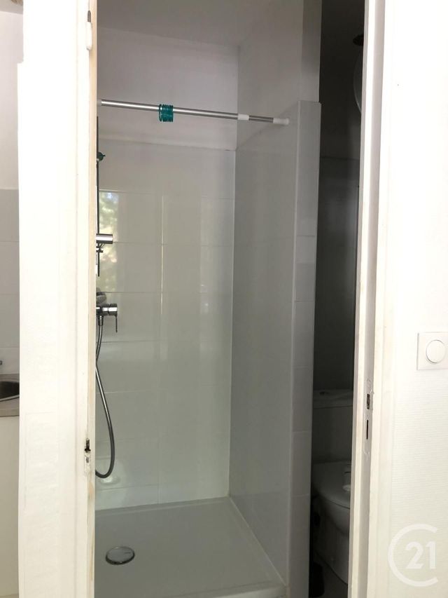 Appartement Studio à louer - 1 pièce - 25.0 m2 - CARCASSONNE - 11 - LANGUEDOC-ROUSSILLON - Century 21 Immo Conseil 11