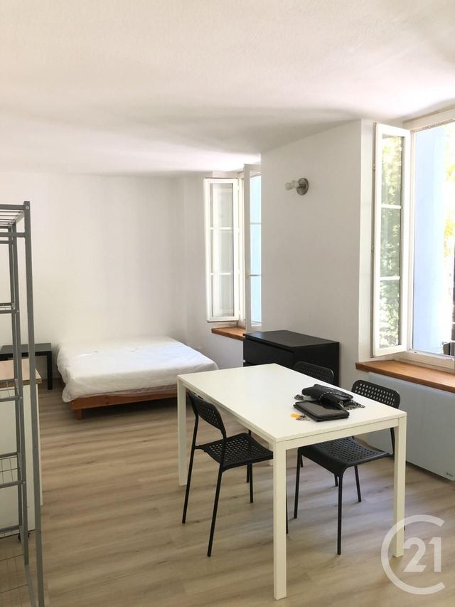 Appartement Studio à louer - 1 pièce - 25.0 m2 - CARCASSONNE - 11 - LANGUEDOC-ROUSSILLON - Century 21 Immo Conseil 11