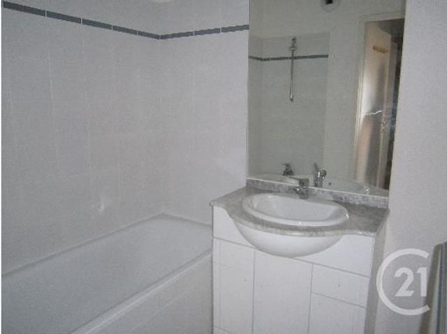 Appartement F3 à louer - 3 pièces - 55.75 m2 - CARCASSONNE - 11 - LANGUEDOC-ROUSSILLON - Century 21 Immo Conseil 11