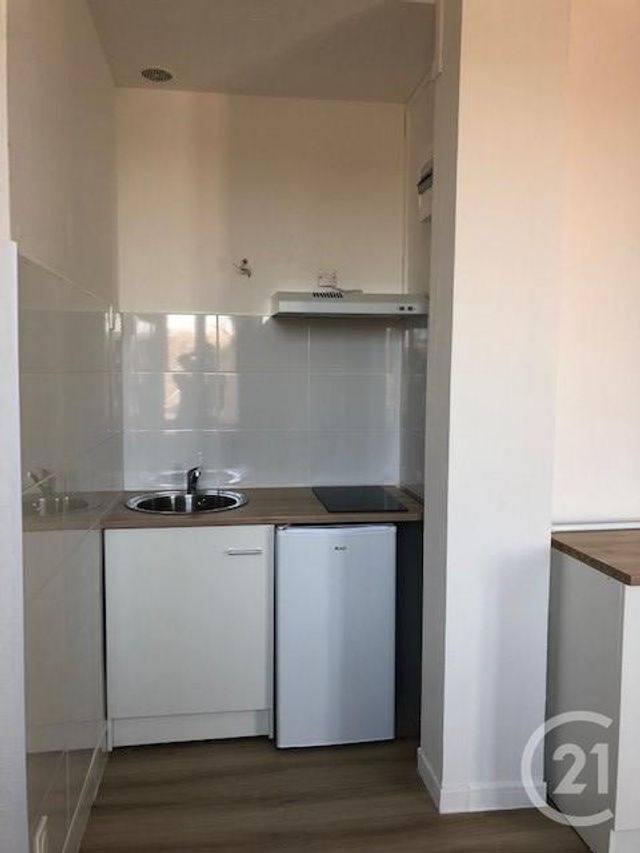 Appartement Studio à louer - 1 pièce - 23.0 m2 - CARCASSONNE - 11 - LANGUEDOC-ROUSSILLON - Century 21 Immo Conseil 11