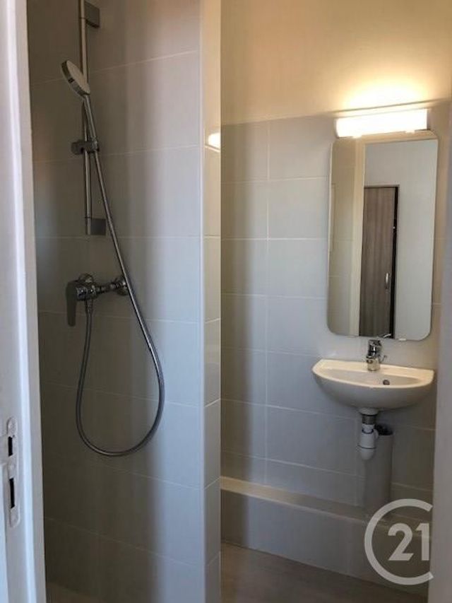 Appartement Studio à louer - 1 pièce - 23.0 m2 - CARCASSONNE - 11 - LANGUEDOC-ROUSSILLON - Century 21 Immo Conseil 11
