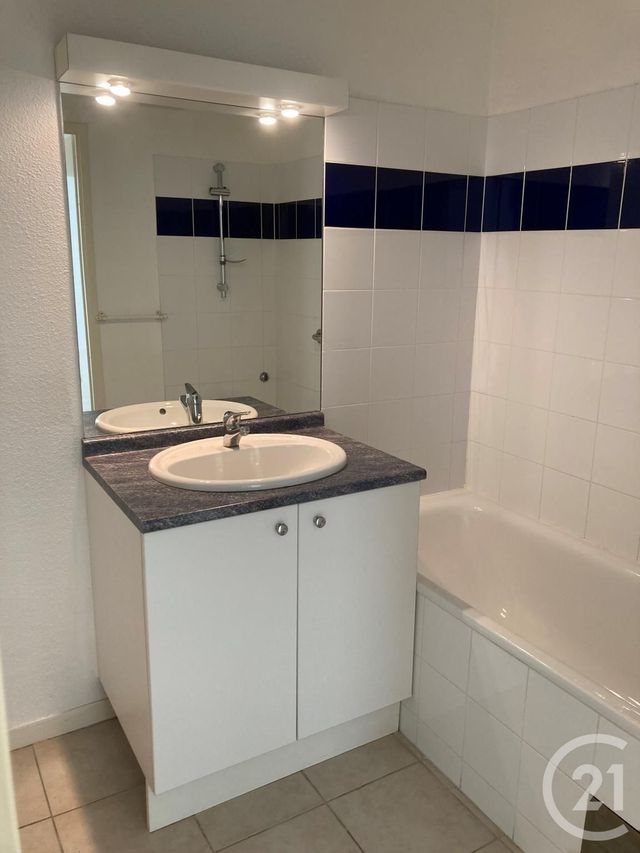 Appartement F2 à louer - 2 pièces - 47.5 m2 - CARCASSONNE - 11 - LANGUEDOC-ROUSSILLON - Century 21 Immo Conseil 11