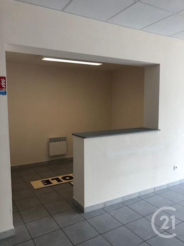 Appartement Local à louer - 3 pièces - 82.0 m2 - CARCASSONNE - 11 - LANGUEDOC-ROUSSILLON - Century 21 Immo Conseil 11
