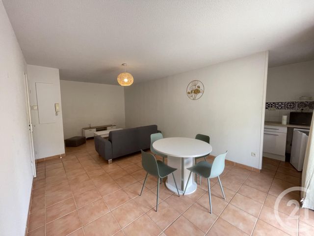 Appartement T2 à louer - 2 pièces - 46.0 m2 - CARCASSONNE - 11 - LANGUEDOC-ROUSSILLON - Century 21 Immo Conseil 11