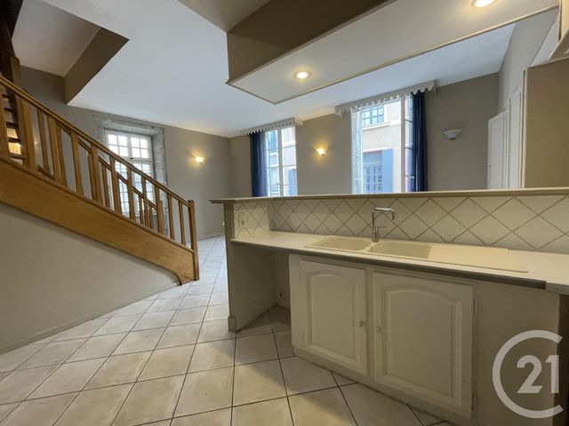 Appartement Duplex à louer - 3 pièces - 70.5 m2 - CARCASSONNE - 11 - LANGUEDOC-ROUSSILLON - Century 21 Immo Conseil 11