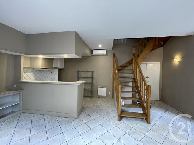 Appartement Duplex à louer - 3 pièces - 70.5 m2 - CARCASSONNE - 11 - LANGUEDOC-ROUSSILLON - Century 21 Immo Conseil 11